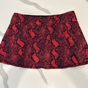 Red and Black Snakeskin Print Tennis
Skort XL Queen of the Court